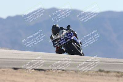 media/Oct-30-2025-Racers Edge (Thu) [[dabbdaf680]]/3-B Group/Session 4 Turn 9/